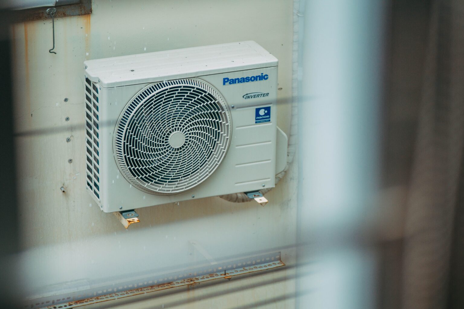 How to Keep Your Air Conditioner in Good Condition All Year Long